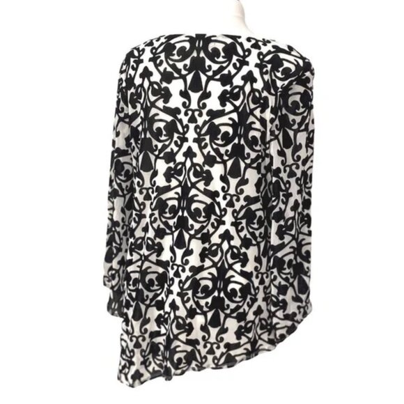 Alfani asymmetrical flocked flared sleeve damask pattern tunic. Women's XL - Picture 3 of 8